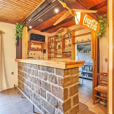 Penzion Pod Lesem Hotel Hodkovice ภายนอก รูปภาพ